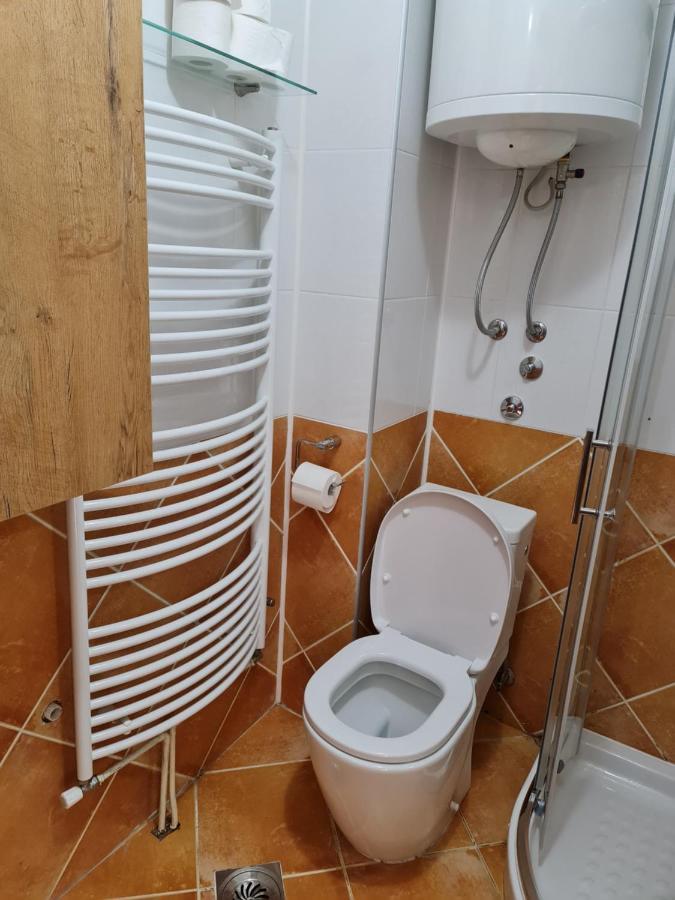 Hotel Tri "O" Topola エクステリア 写真