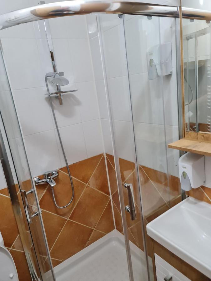 Hotel Tri "O" Topola エクステリア 写真